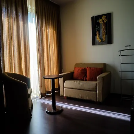 Ξενοδοχείο Select 4*