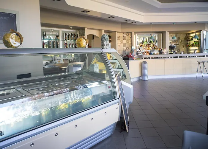 Ξενοδοχείο Select 4*