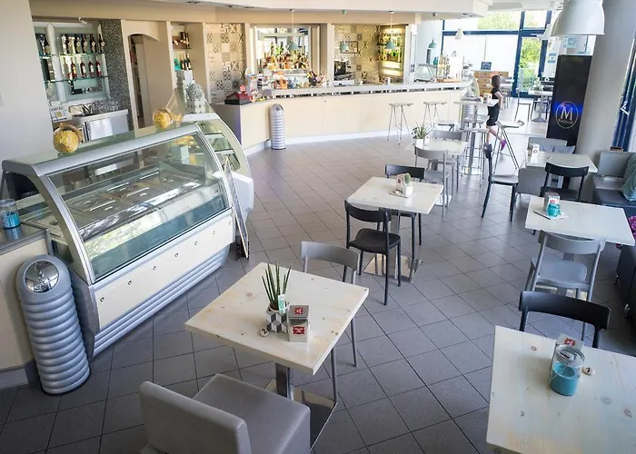 Select Ξενοδοχείο