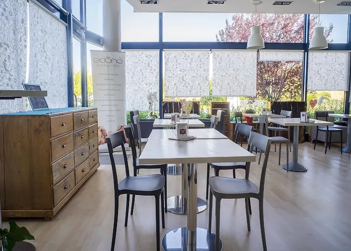 Select Ξενοδοχείο